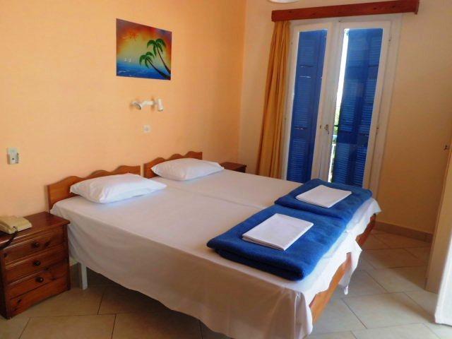 Hotel Marmarinos Aegina エクステリア 写真